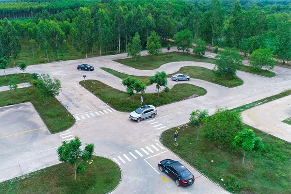 Trung tâm đào tạo lái xe Thanh Long Đỏ ở Bình Thuận